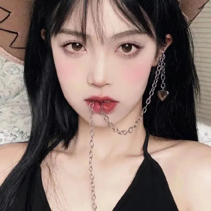 汪洋中的一条船1978